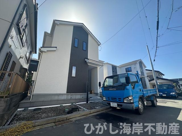 茅ヶ崎市香川4丁目　新築戸建　全２棟の外観|3月5日撮影　建築中　現地外観