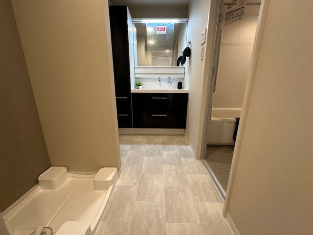 パークホームズ湘南茅ヶ崎海岸の脱衣所|新規リフォーム完了！脱衣スペース