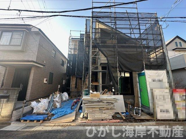 藤沢市片瀬１丁目　新築戸建の外観|1月23日撮影　建築中　現地外観