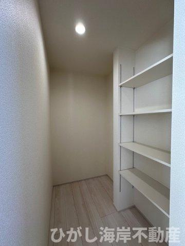 藤沢市羽鳥５丁目　新築戸建　全3棟の収納|パントリー