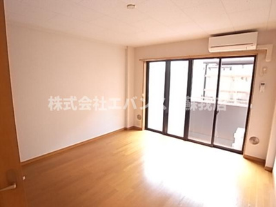 【居間・リビング】 | インパレスサクラ