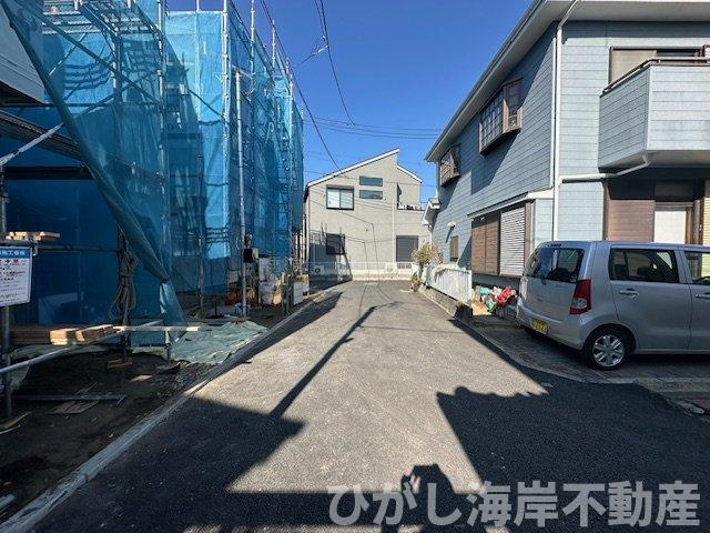 茅ヶ崎市東海岸北2丁目　新築戸建　全３棟の前面道路含む現地写真|1月30日撮影　建築中　現地外観