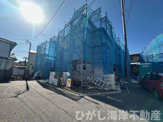 茅ヶ崎市東海岸北2丁目　新築戸建　全３棟の外観|1月30日撮影　建築中　現地外観