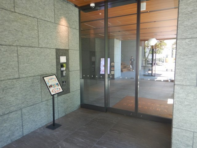 プラウドタワー芝浦のエントランス