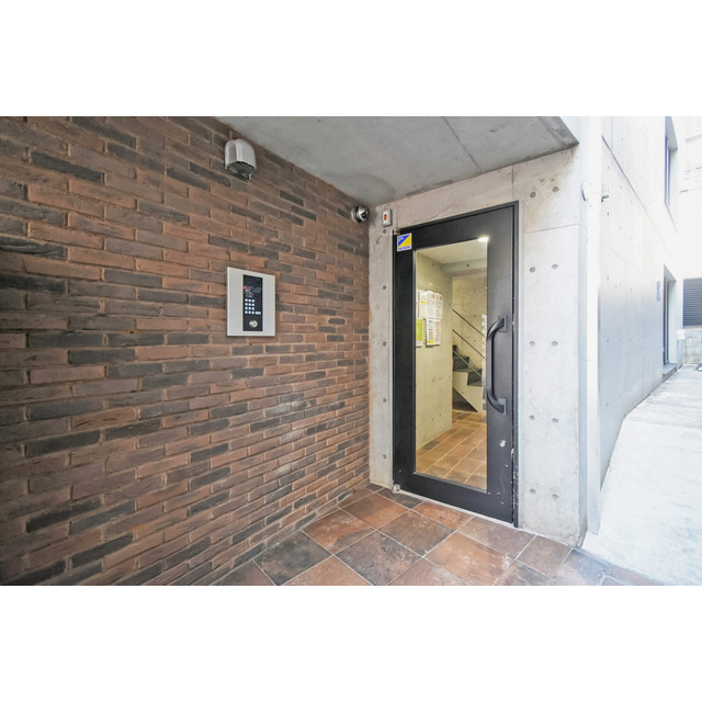 LIVART  SEASON南台【おとり物件なし】#学生・社会人にオススメのエントランス