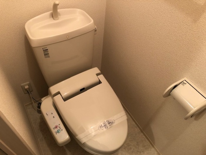 セジュール・ペルルのトイレ|嬉しい温水洗浄便座付き♪