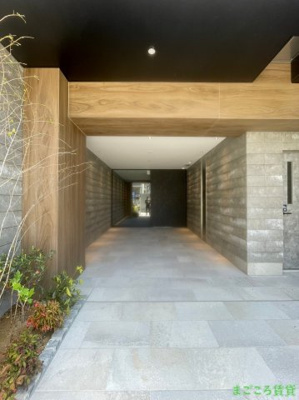 【エントランス】 | アーバネックスナンバWEST