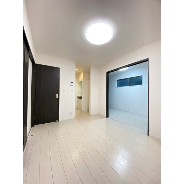 ルポ前原の内装