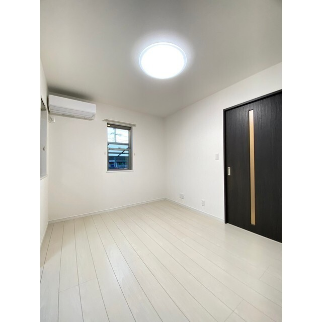 ルポ前原の内装