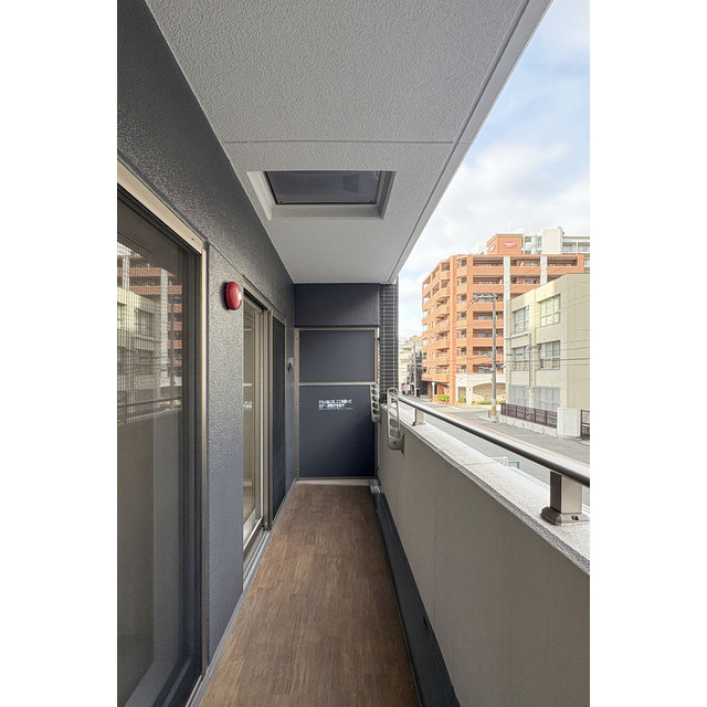 南堀江アパートメントグランデの玄関