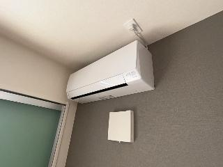 【設備】 | （仮）間々田新築アパート | エアコン（イメージ）