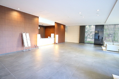 【その他】 | シティタワー上野池之端 | ロビー　※前回募集時2024年5月撮影