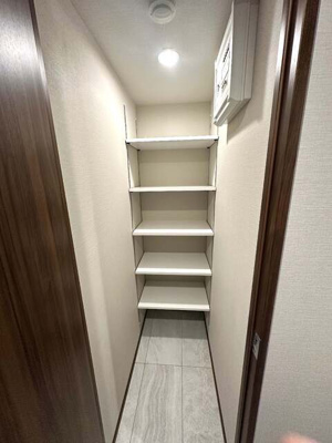 ◆たっぷり収納できるシューズインクローク◆