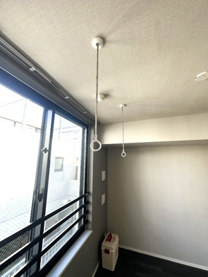 ★過去募集時の写真です◆雨の日に便利な室内物干し金具◆