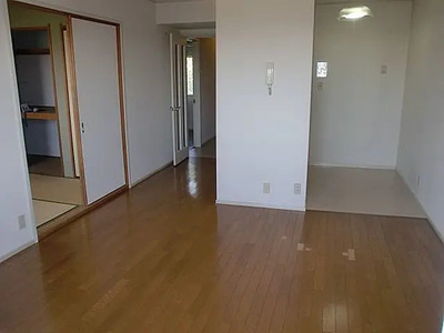 【居間・リビング】 | サンヒルズハイツ