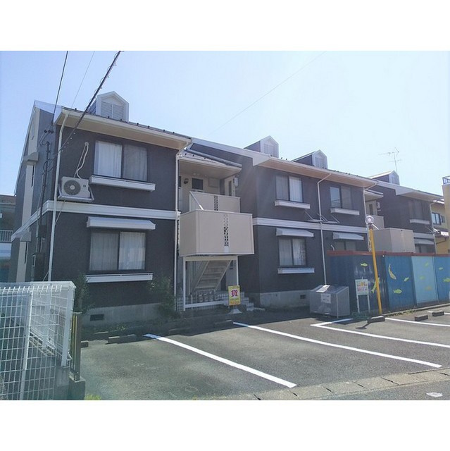 セジュール高貴の駐車場