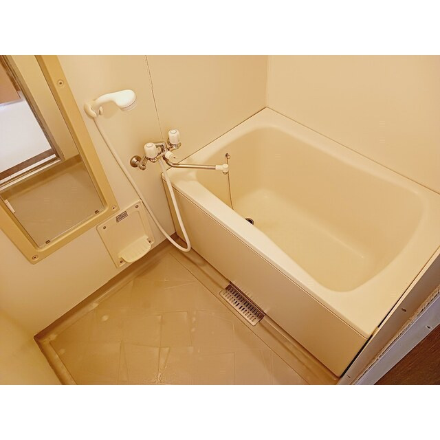 オーブリー中野の浴室