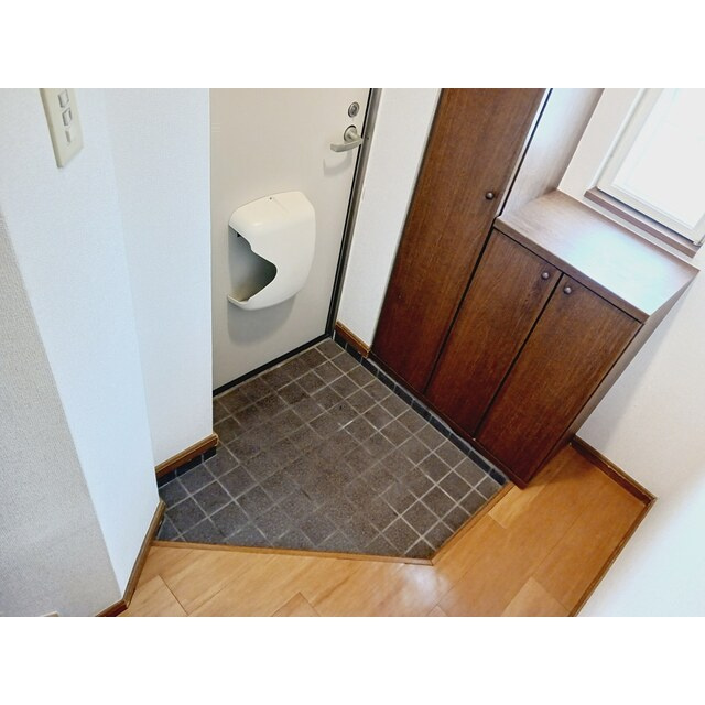 オーブリー中野の玄関