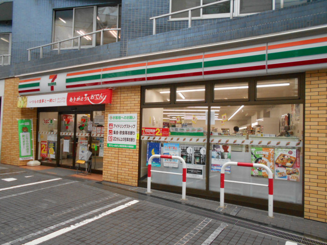 セブン－イレブン 高田馬場小滝橋店まで180ｍ