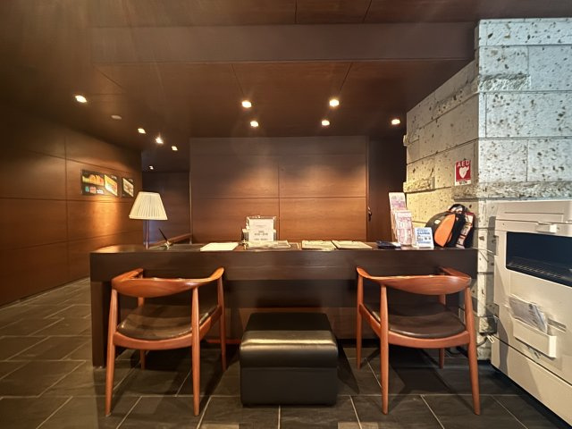 アトラス江戸川アパートメントのエントランス