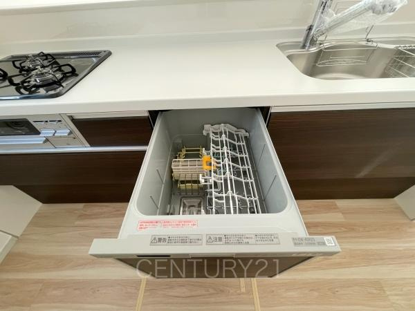 前橋市北代田町2期 3号棟のキッチン|食器洗い乾燥機付きです。