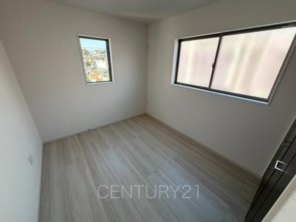 前橋市北代田町2期 1号棟の子供部屋|２面採光の明るい洋室です。