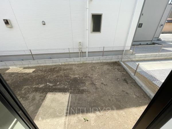 前橋市北代田町1期 2号棟のその他|リビングからの眺望です。