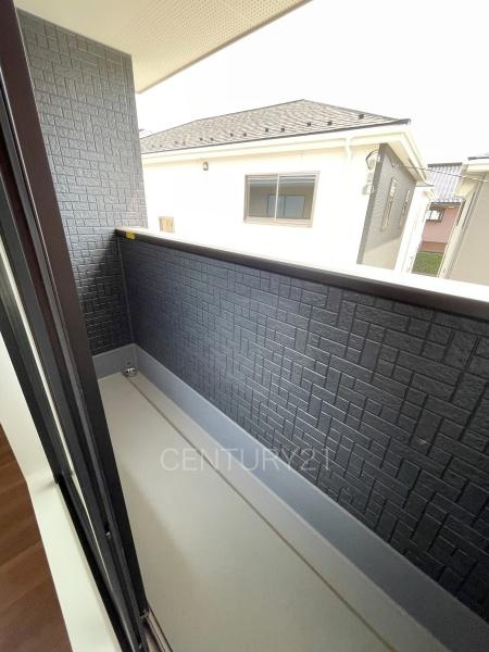 前橋市北代田町1期 3号棟の前面道路含む現地写真