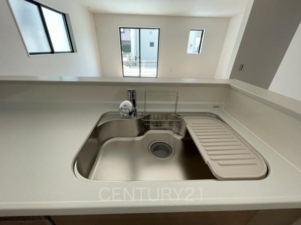 前橋市北代田町1期 3号棟のキッチン|浄水器付きです。