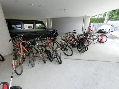 【駐車場】 | クエストコート原宿