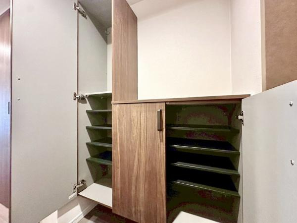 【玄関】 | フィレール西神南