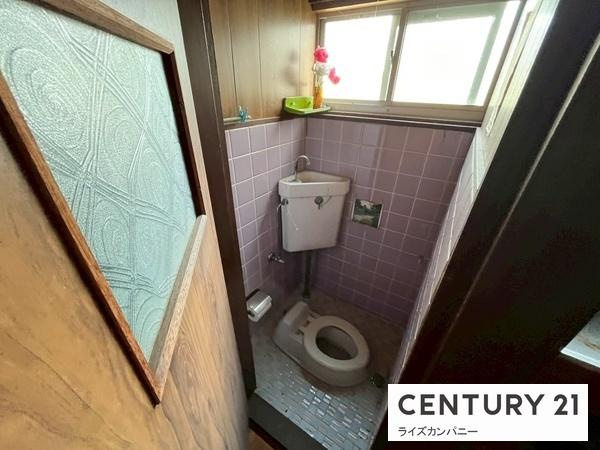 【トイレ】 | 河内長野市北貴望ケ丘　中古戸建 | はなれ部分トイレ