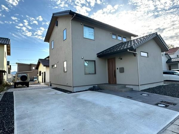 出雲市湖陵町板津　中古戸建の外観