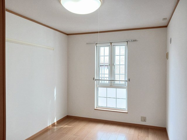 イムーブル　ＫＥＩＨＩＮ　Ａのその他