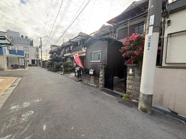 【前面道路含む現地写真】