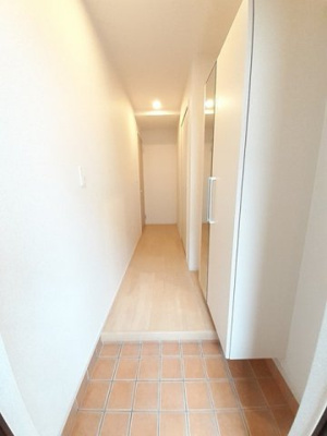 【玄関】 | ベネヴォレンテＣ