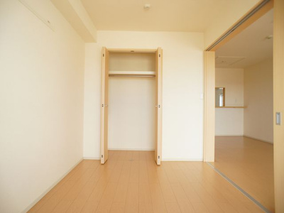  | アスカＥ | お部屋がスッキリ！充実収納付きです♪