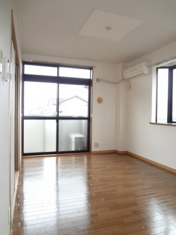 コーポ福の内装