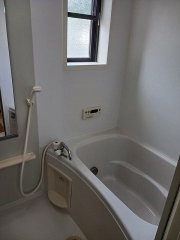 ラッフィナート　セレノの浴室