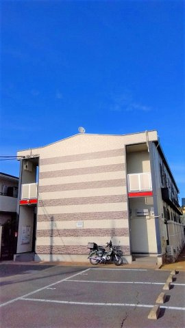 レオパレスワイワイの外観