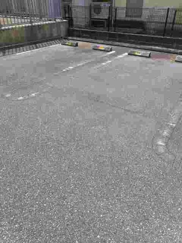 ベルグラ－ス　Ｂの駐車場