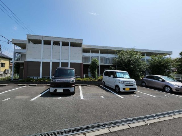 レオパレスサンホワイト枝松