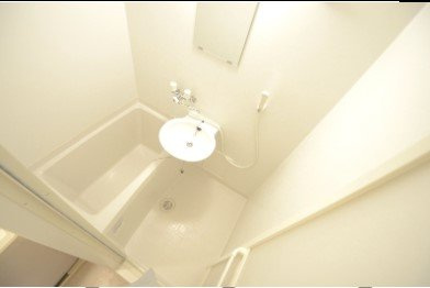 レオパレスアビタシオンの浴室|備品や設備仕様は号室等により異なります現地をご確認下さい。