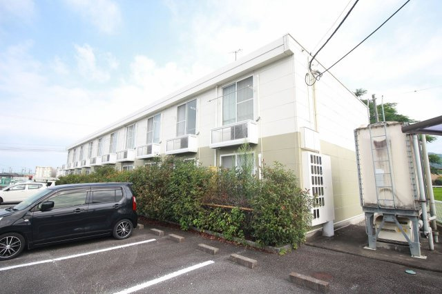 レオパレスアビタシオンの外観