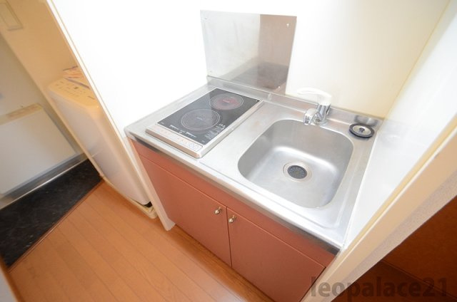 レオパレスエーデルハイムのキッチン|備品や設備仕様は号室等により異なります現地をご確認下さい。