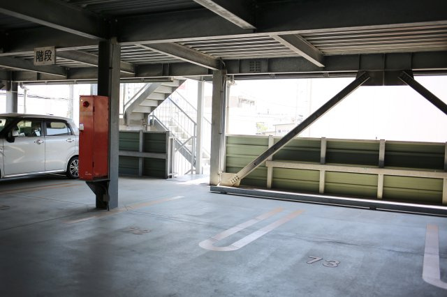 シエルコートの駐車場