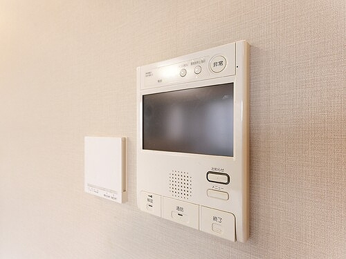 ライオンズ比治山本町のその他|TVモニタ付きインターホン　※内装工事前