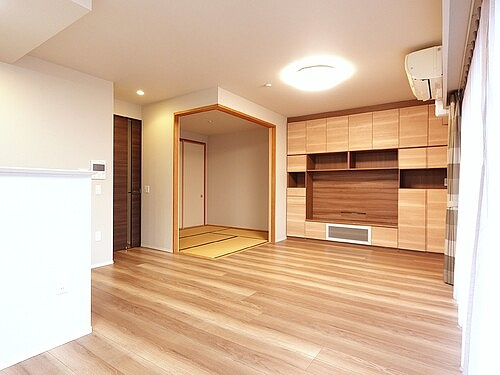 ライオンズ比治山本町の居間・リビング|リビング・ダイニング・和室　※内装工事前