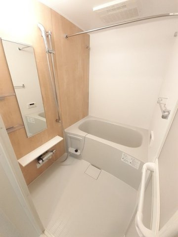 アイ　シー　ザ　ライト　Ⅰの浴室