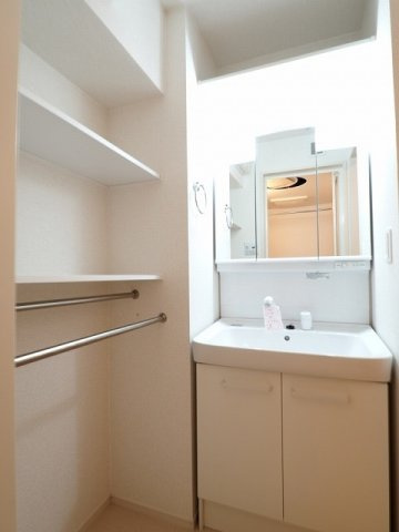 ペルフェクター虹の洗面所